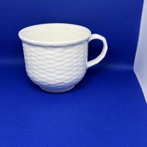 Wedgwood Nantucket Basket Mug George Davis England Bone China White Vintage Good